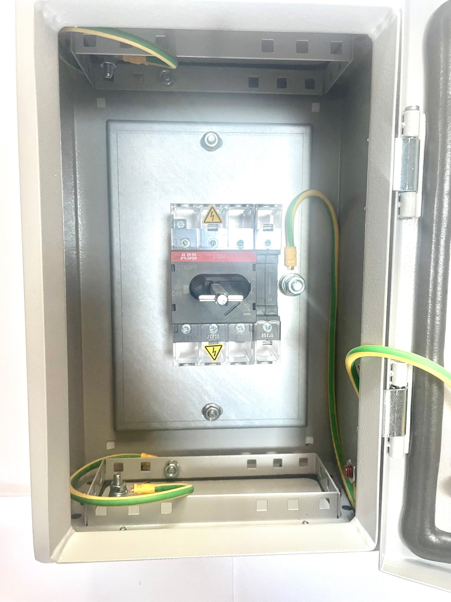Enclosed Switch - 25A-315A - ABB Isolator - Top and Bottom Entry