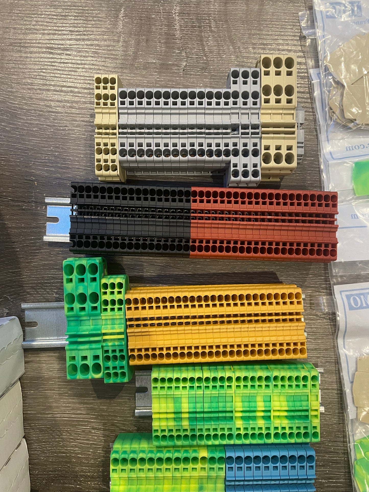 JOB LOT - IMO PUSH FIT DIN TERMINALS - VARIOUS COLOURS AND SIZES